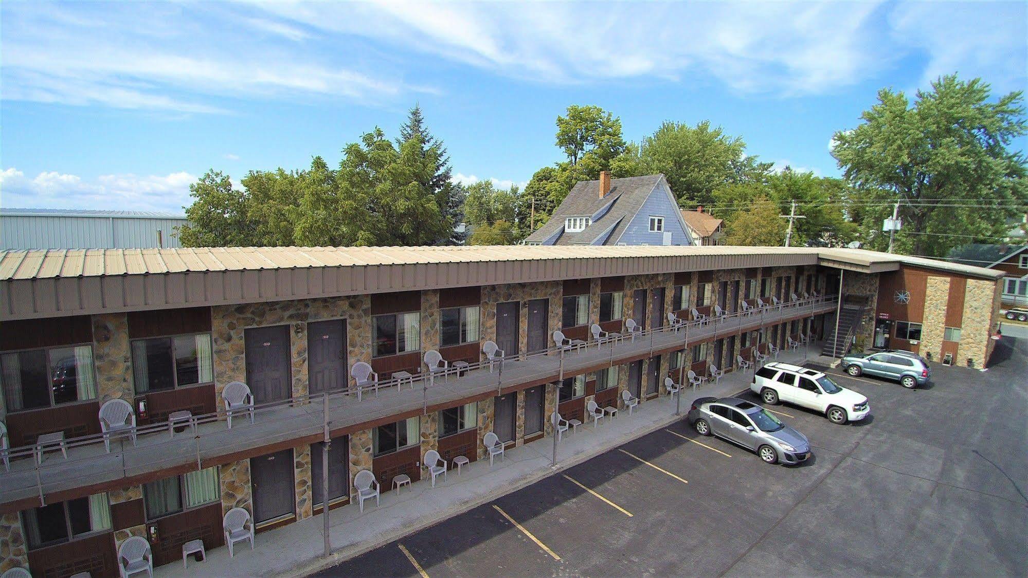 Otter Creek Inn Alexandria Bay Exterior foto